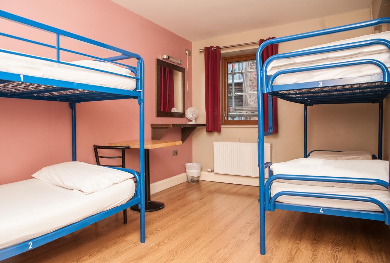 Isaacs Hostel Δουβλίνο Εξωτερικό φωτογραφία
