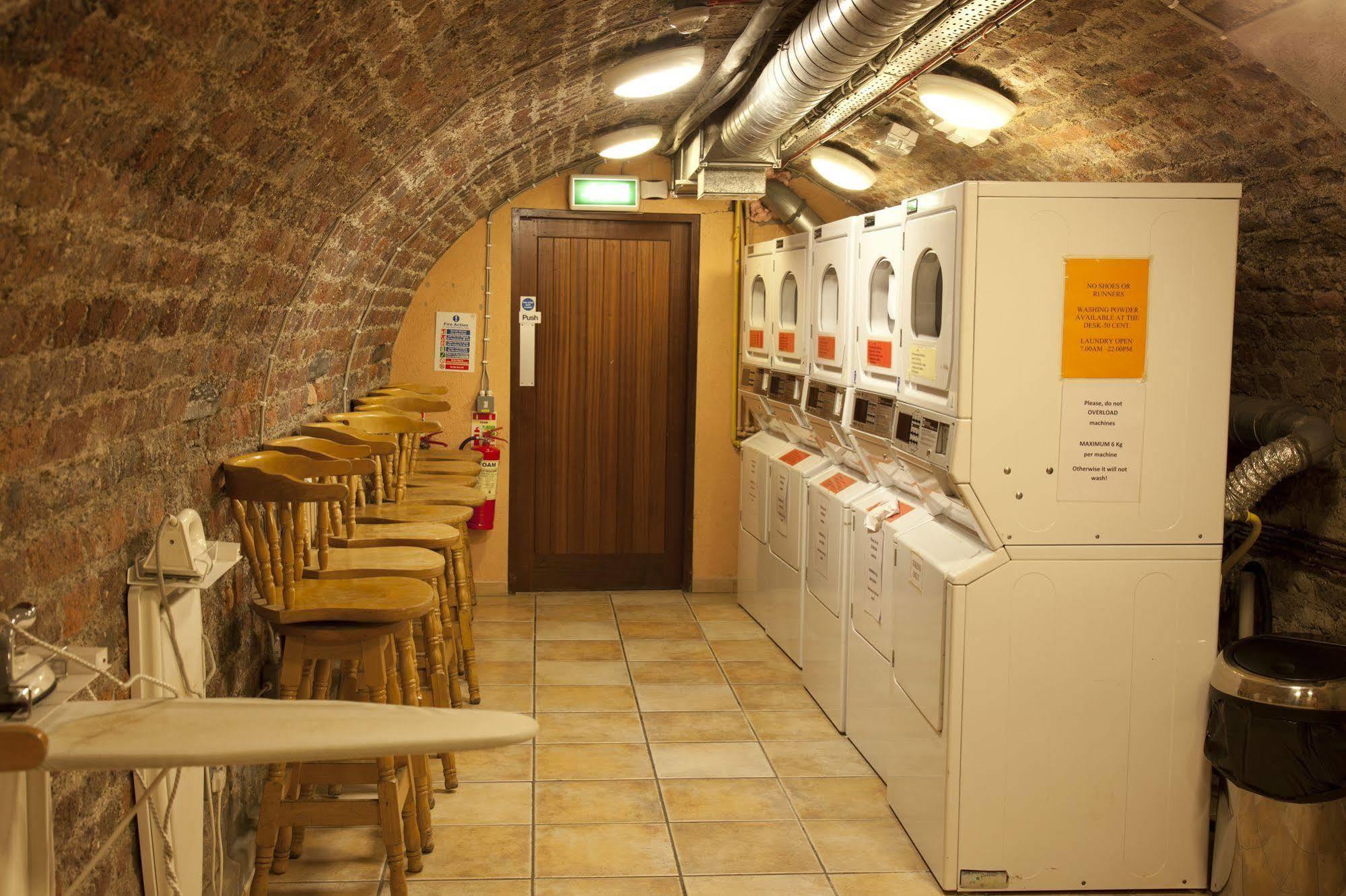 Isaacs Hostel Δουβλίνο Εξωτερικό φωτογραφία